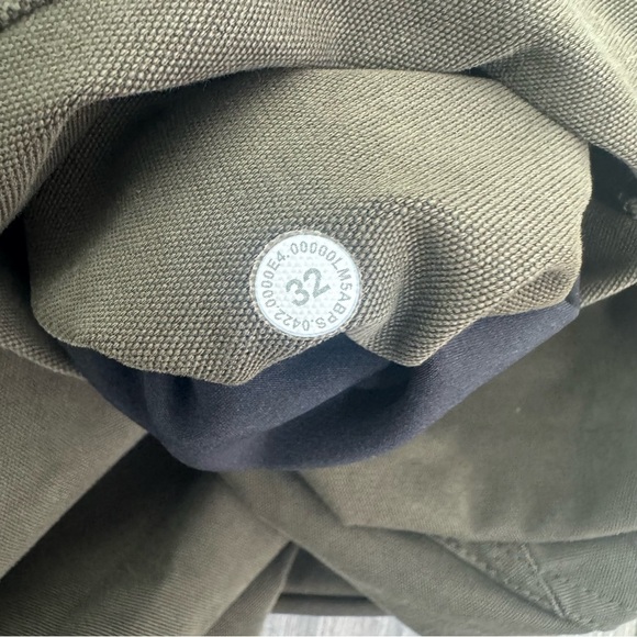 Lululemon ABC Classic-Fit Pant 28” Inseam Utilitech™ in Dark Olive Size 32 2022 - Picture 7 of 12